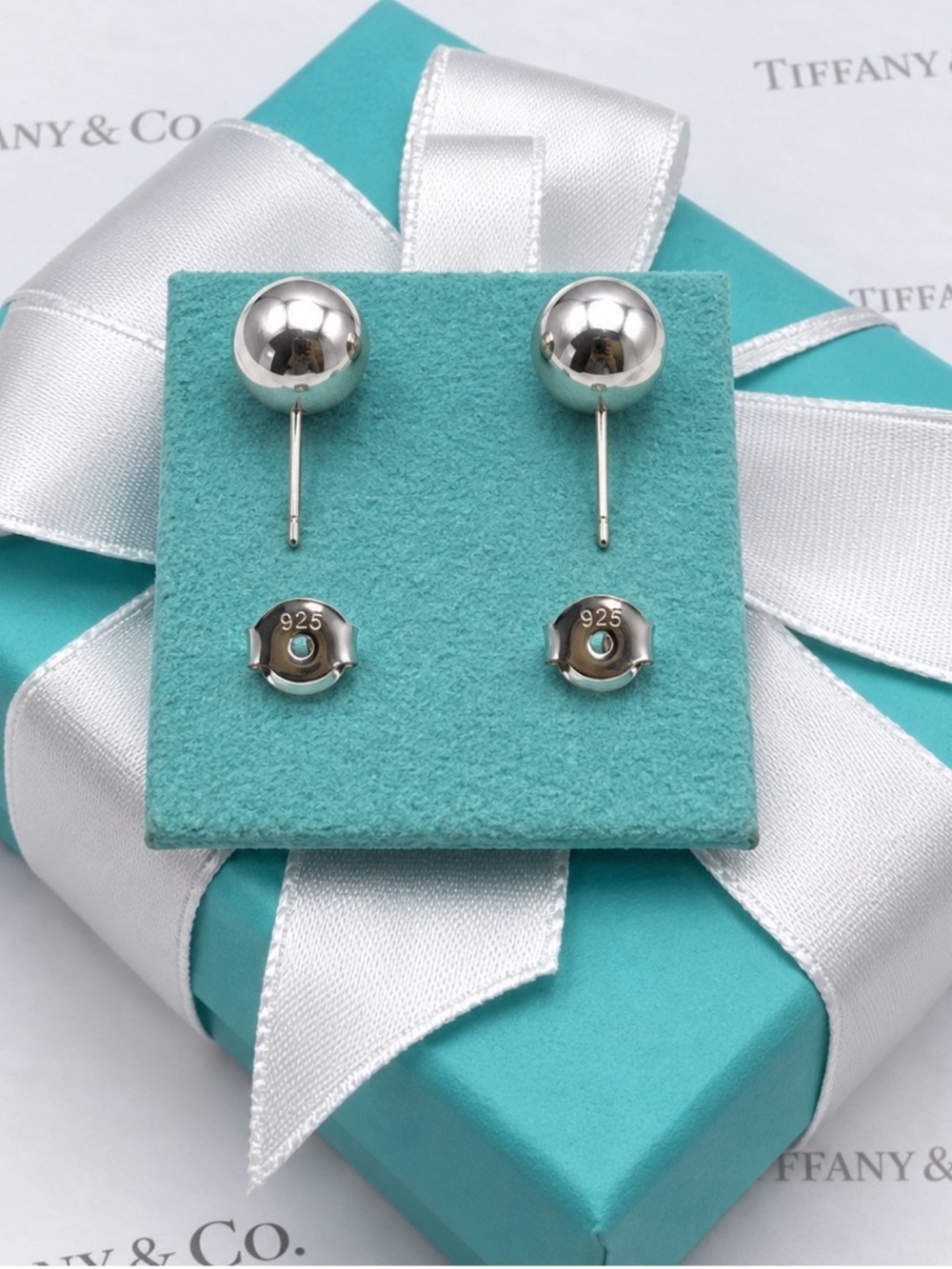 Tiffany & Co. 10mm HardWear Ball Earrings Sterling Silver 925 Gift Box & Pouch - Picture 5 of 8